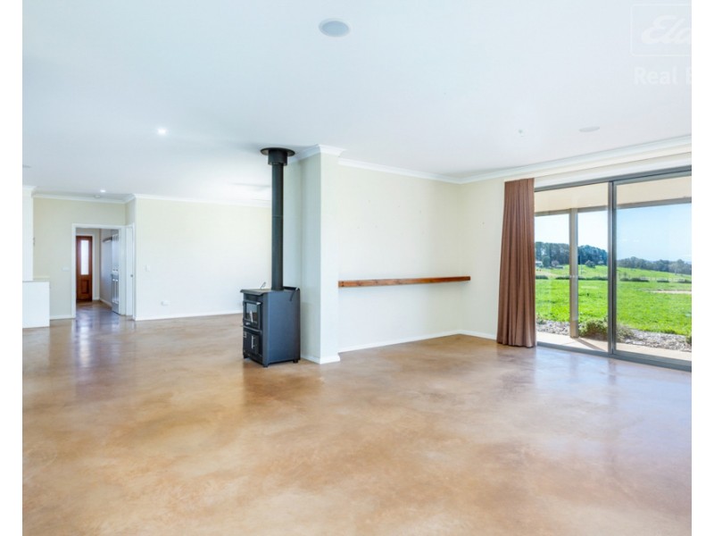 86 Neils Creek Road, Bungendore NSW 2621