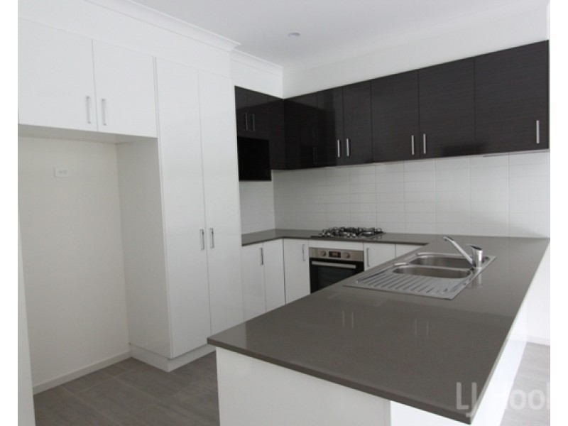 268 Gorman Drive, Googong NSW 2620