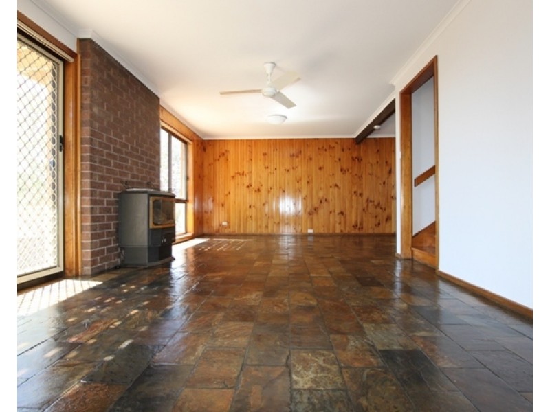 4 Cantle Place, Queanbeyan NSW 2620