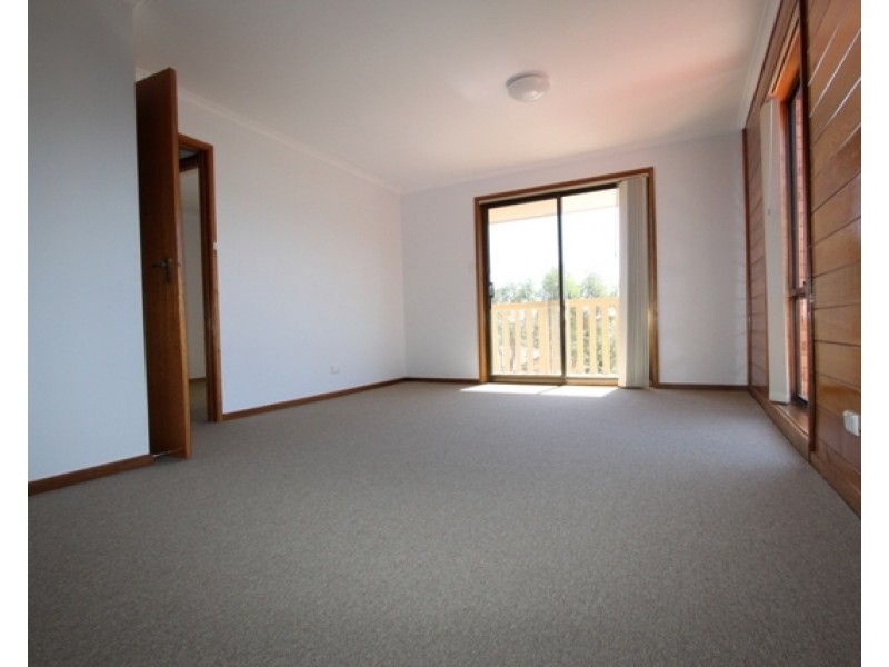 4 Cantle Place, Queanbeyan NSW 2620