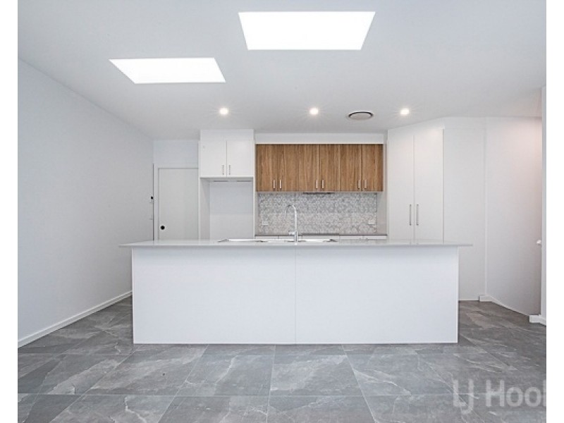 20 Leon Street, Googong NSW 2620