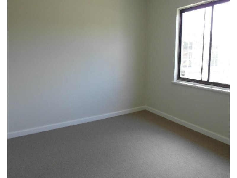 4 Blackall Avenue, Queanbeyan NSW 2620