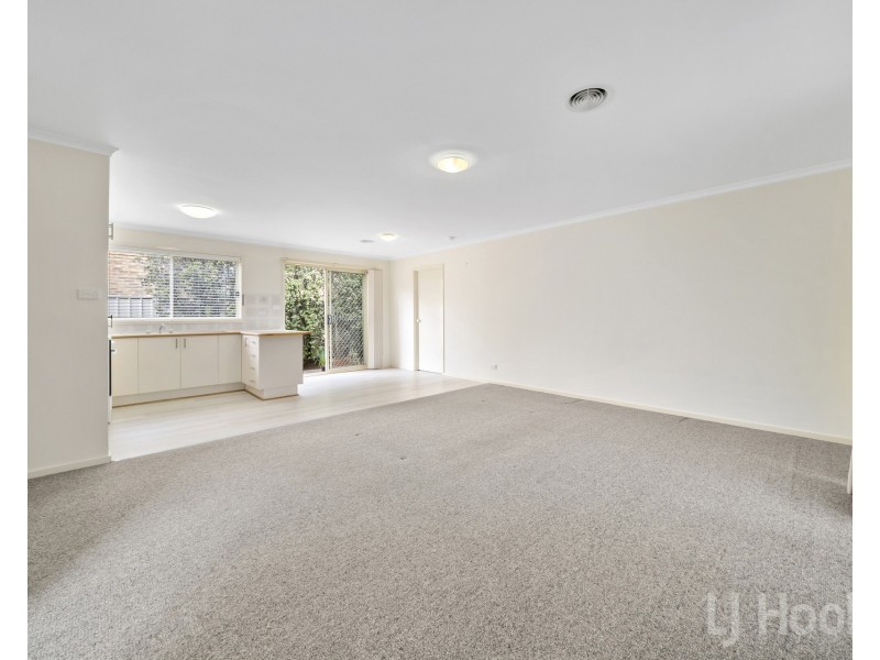 5/1-7 Torpy Place, Jerrabomberra NSW 2619