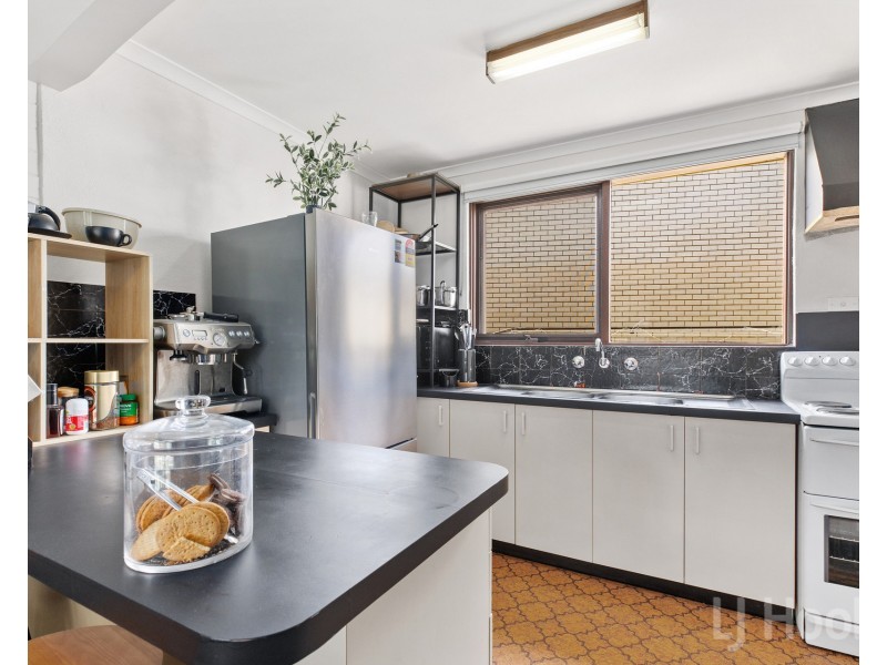 8/16 Broughton Place, Queanbeyan NSW 2620