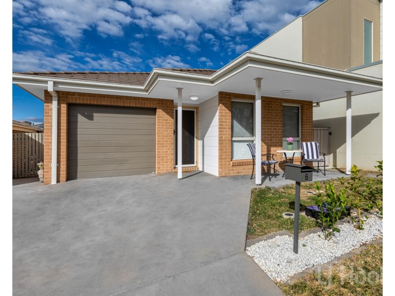 6 Mowle Street, Googong NSW 2620