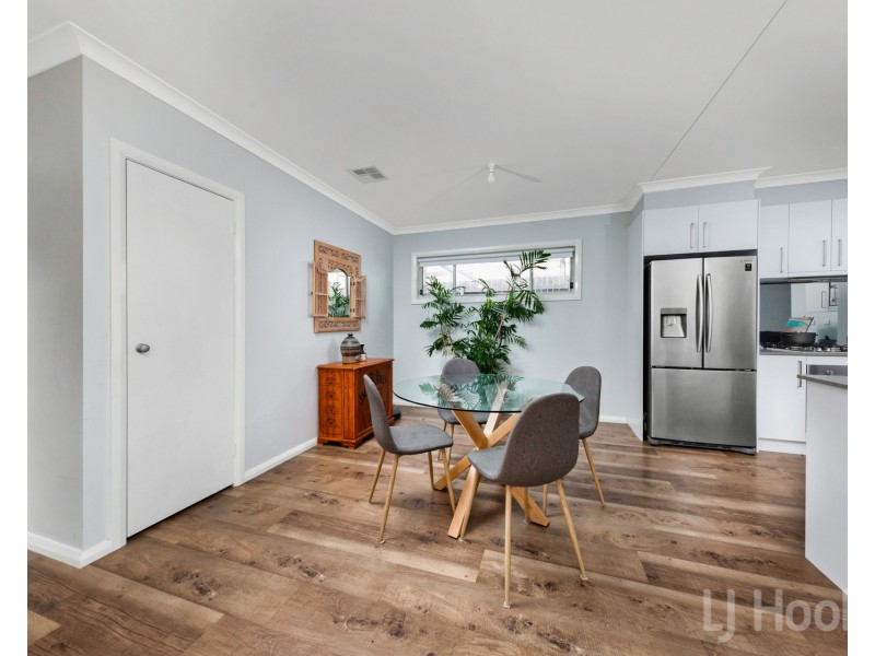 6 Mowle Street, Googong NSW 2620