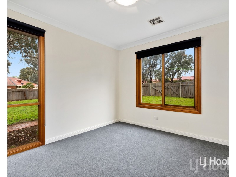 7 Forest Drive, Jerrabomberra NSW 2619