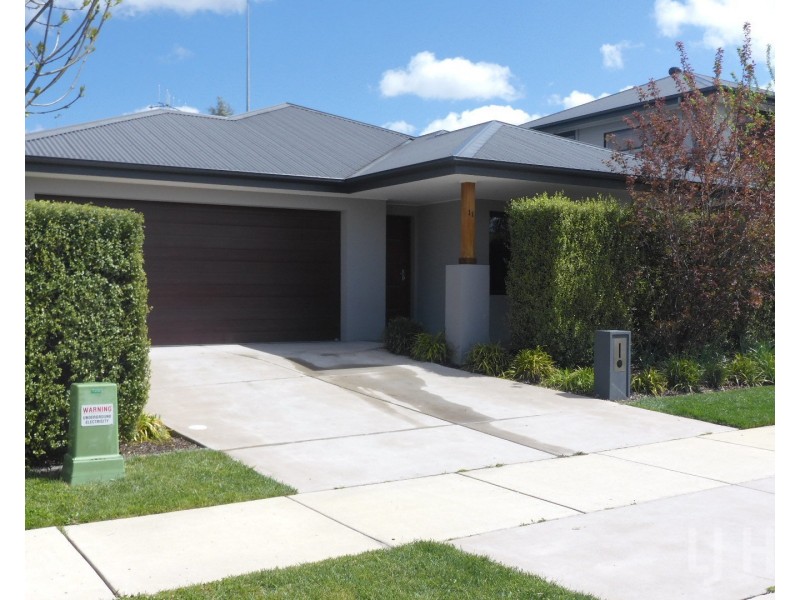 11 Keyte Street, Googong NSW 2620