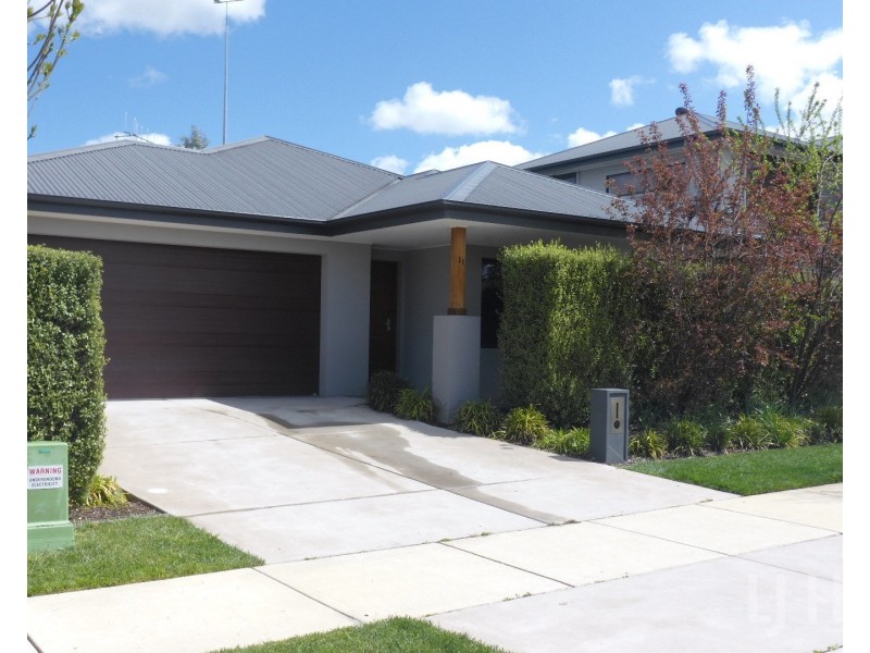 11 Keyte Street, Googong NSW 2620