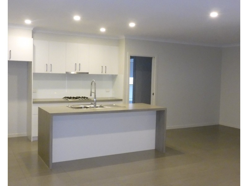 11 Keyte Street, Googong NSW 2620