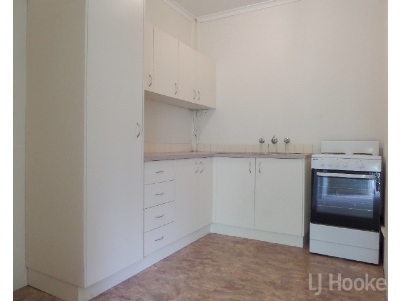 17/5 Mowatt Street, Queanbeyan NSW 2620