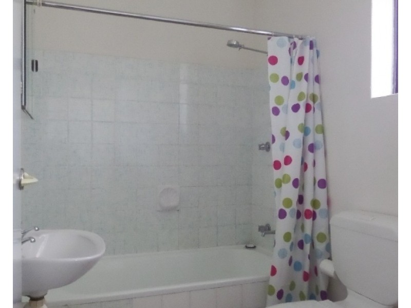 17/5 Mowatt Street, Queanbeyan NSW 2620