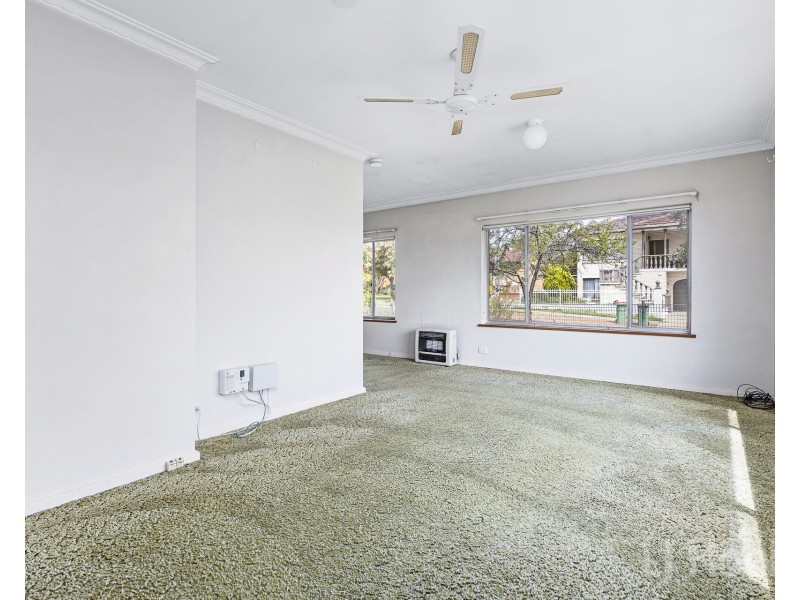 25 Christopher Crescent, Karabar NSW 2620