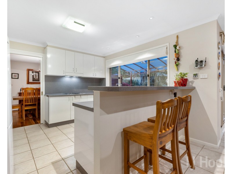 37 Kinlyside Avenue, Jerrabomberra NSW 2619