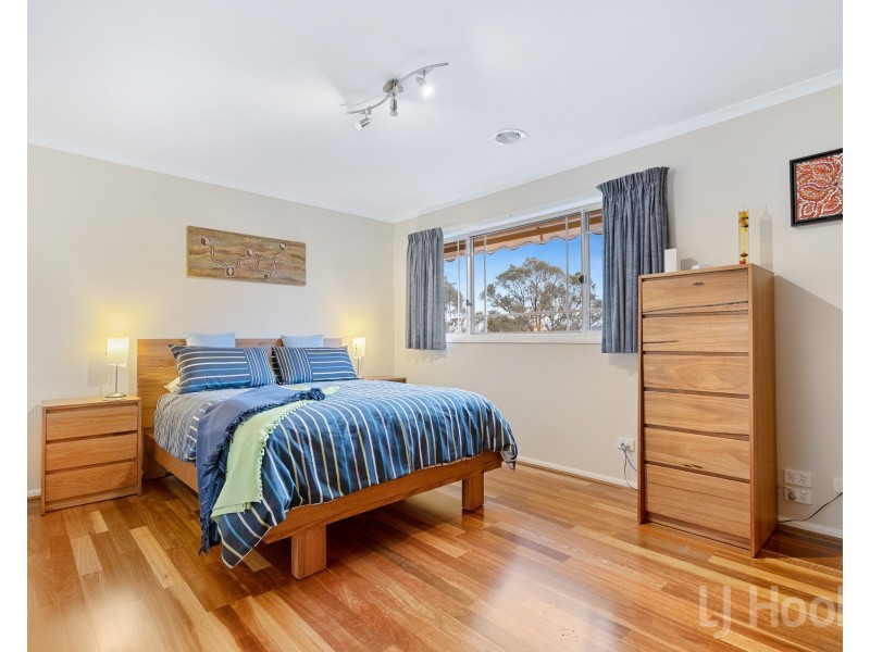 37 Kinlyside Avenue, Jerrabomberra NSW 2619