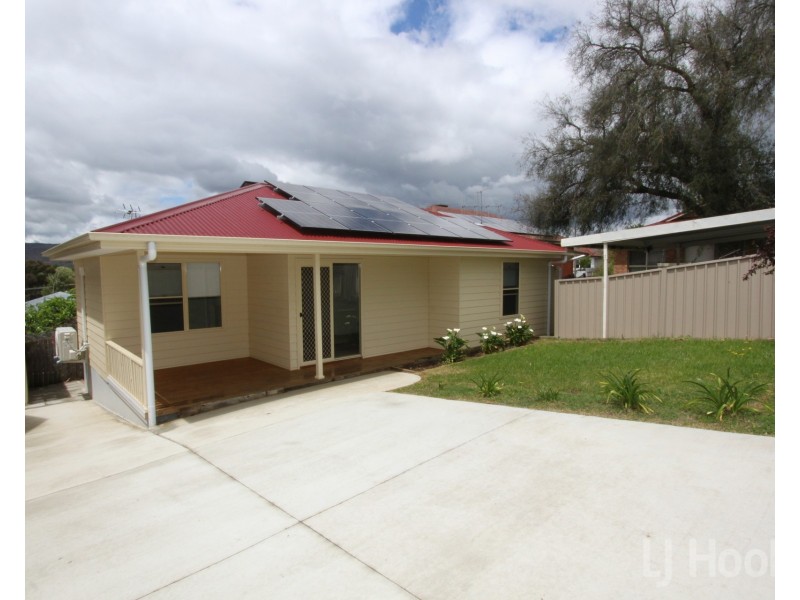 37A Surveyor Street, Queanbeyan NSW 2620