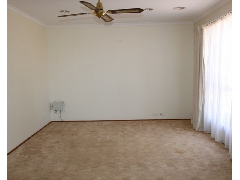 14 Franklin Court, Jerrabomberra NSW 2619