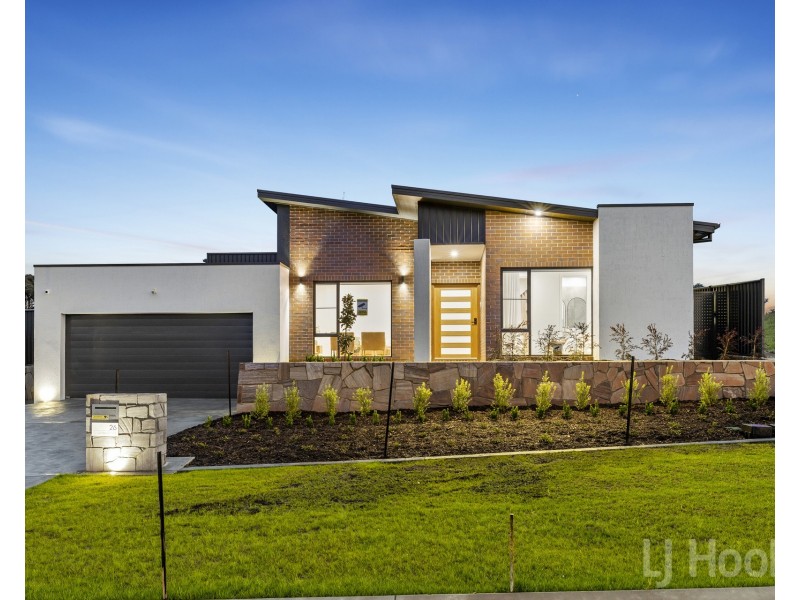 26 Chimney Rise, Googong NSW 2620