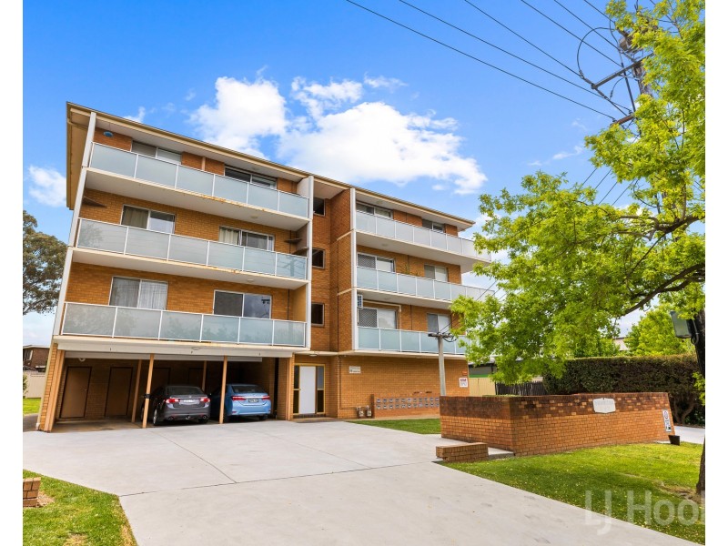 1/11 McKeahnie Street, Crestwood NSW 2620