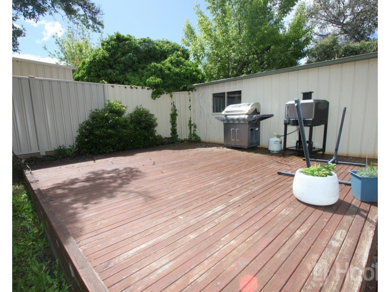 21 Montebar Row, Queanbeyan NSW 2620