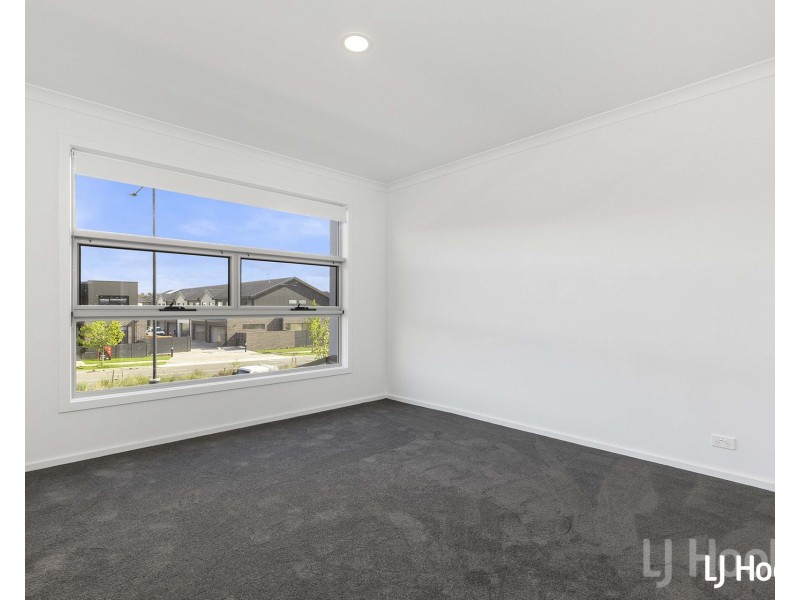 104 Gorman Drive, Googong NSW 2620