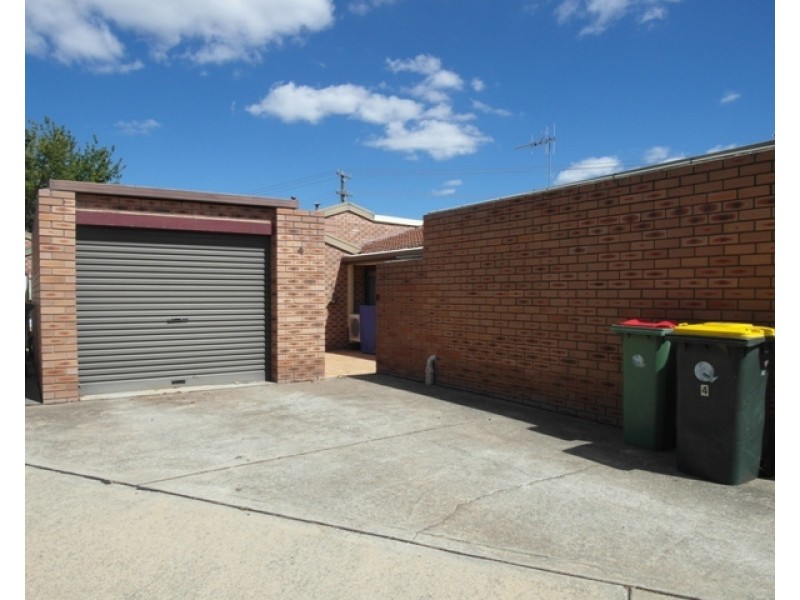 4/116 Henderson Road, Queanbeyan NSW 2620