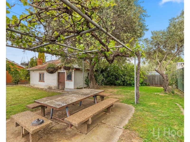 79 Cooma Street, Karabar NSW 2620