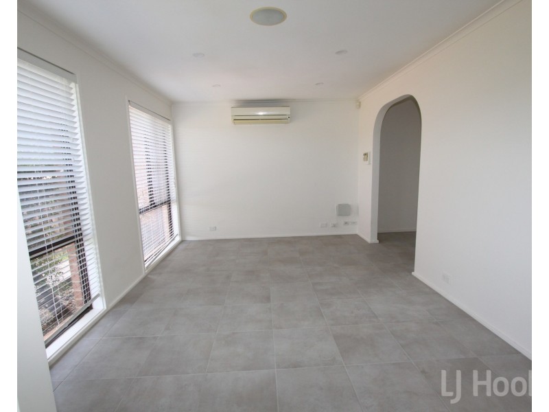 1/71 Donald Road, Queanbeyan NSW 2620