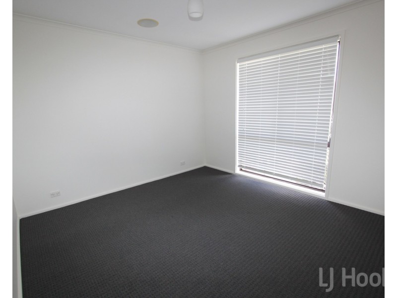 1/71 Donald Road, Queanbeyan NSW 2620