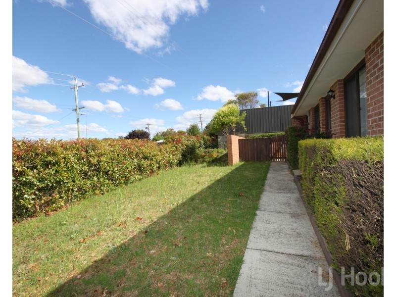 1/71 Donald Road, Queanbeyan NSW 2620