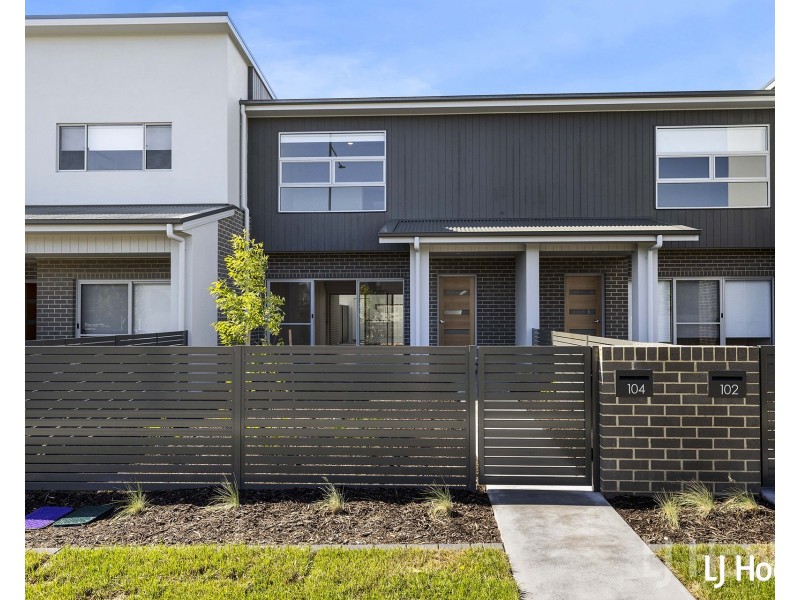 104 Gorman Drive, Googong NSW 2620