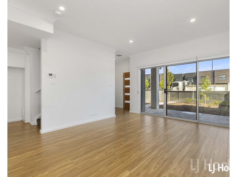 104 Gorman Drive, Googong NSW 2620