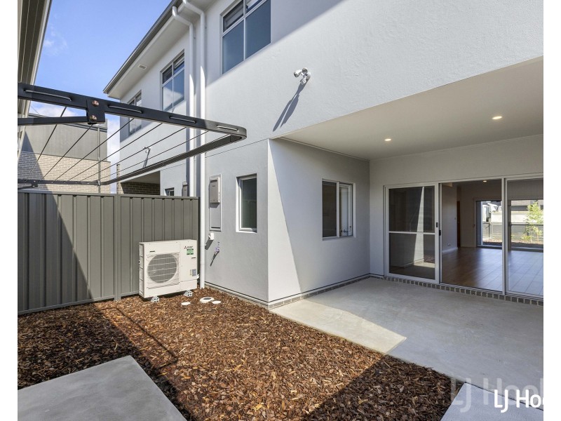 104 Gorman Drive, Googong NSW 2620