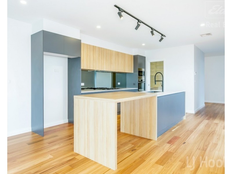 6 Flint Street, Googong NSW 2620