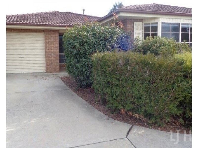 2/13-15 Patanga Gardens, Queanbeyan NSW 2620