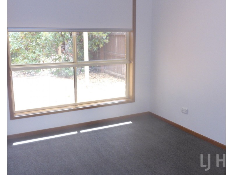 2/13-15 Patanga Gardens, Queanbeyan NSW 2620