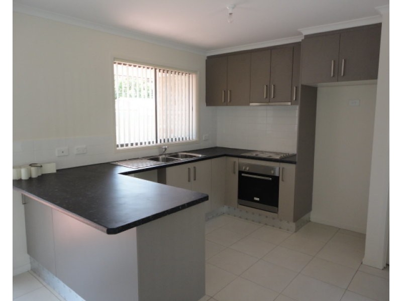 1/25 Crest Road, Queanbeyan NSW 2620