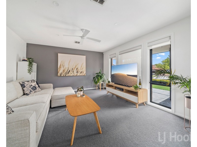 51 Bluestone Gardens, Jerrabomberra NSW 2619