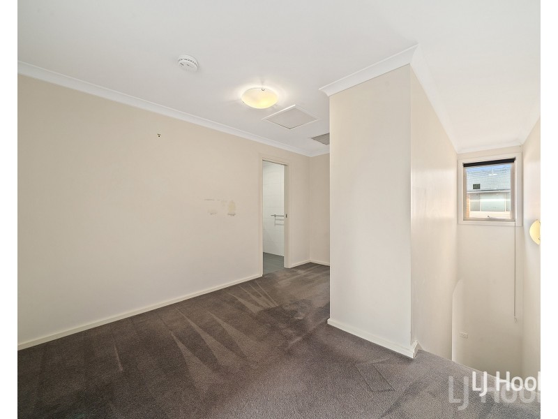 12/3 Broughton Place, Queanbeyan NSW 2620