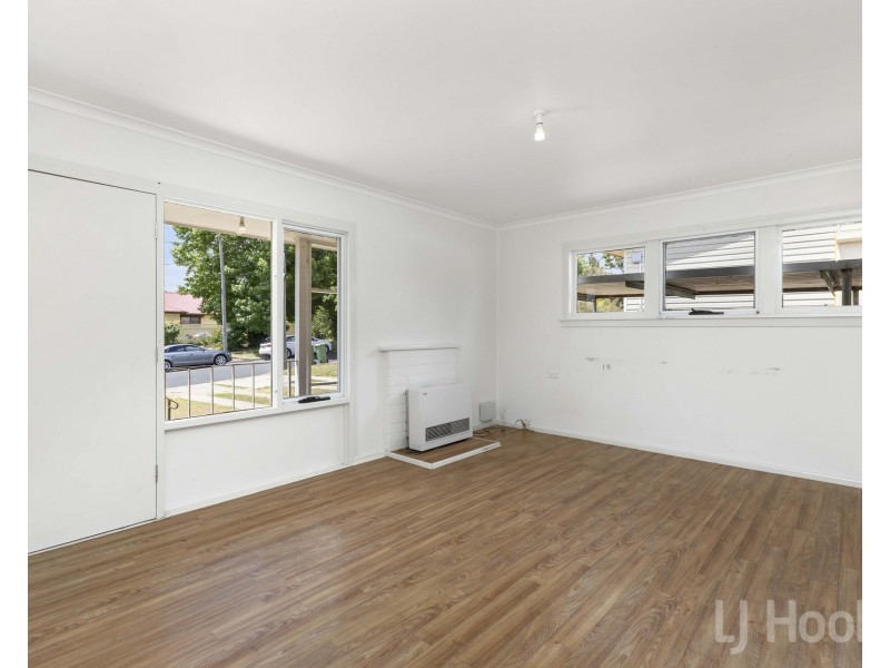 14 Downey Street, Karabar NSW 2620