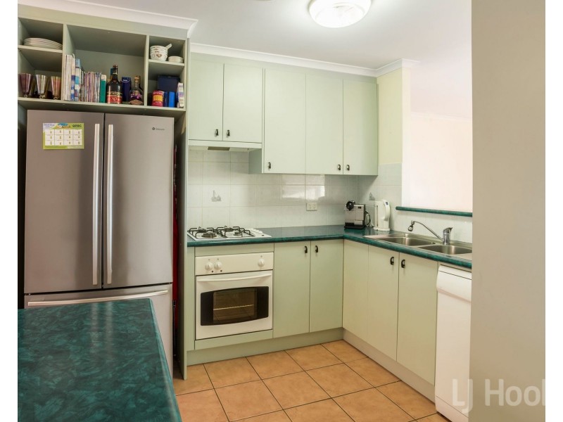 2 English Grove, Jerrabomberra NSW 2619
