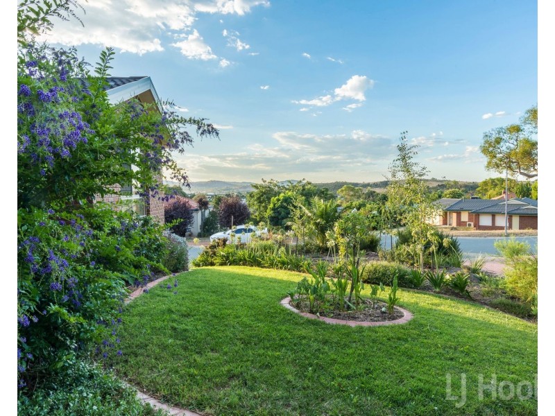 2 English Grove, Jerrabomberra NSW 2619