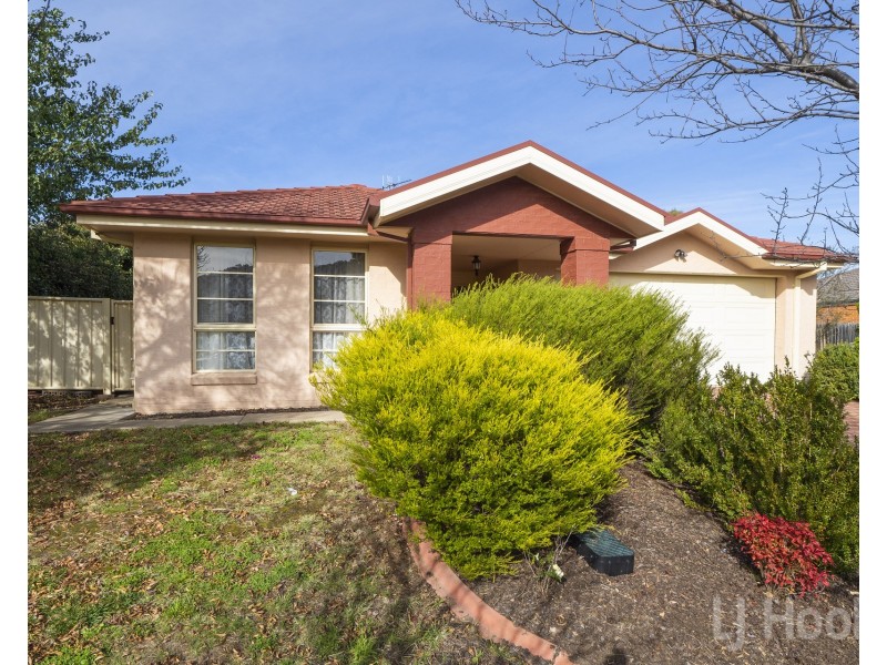 20 Pannamena Crescent, Jerrabomberra NSW 2619
