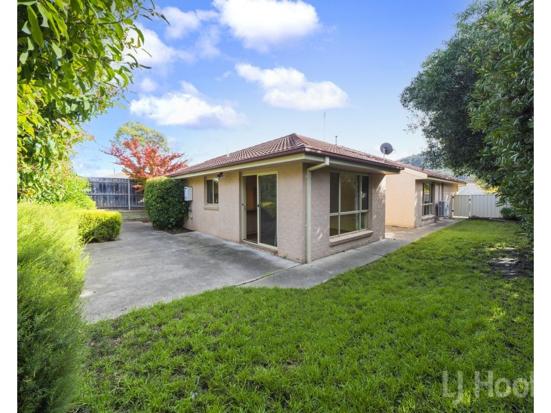 20 Pannamena Crescent, Jerrabomberra NSW 2619