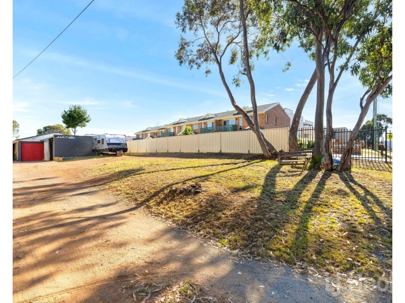 29 Uriarra Road, Queanbeyan NSW 2620