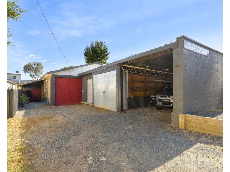 29 Uriarra Road, Queanbeyan NSW 2620