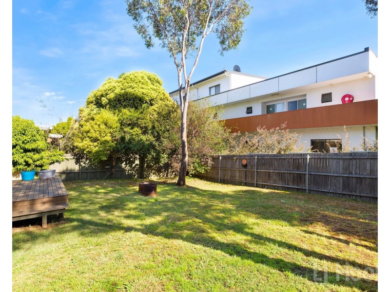 29 Uriarra Road, Queanbeyan NSW 2620