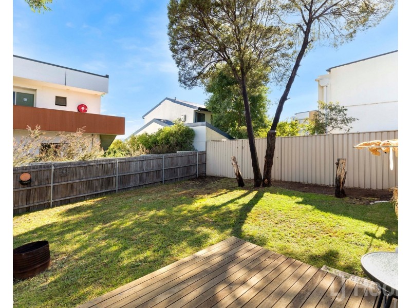 29 Uriarra Road, Queanbeyan NSW 2620