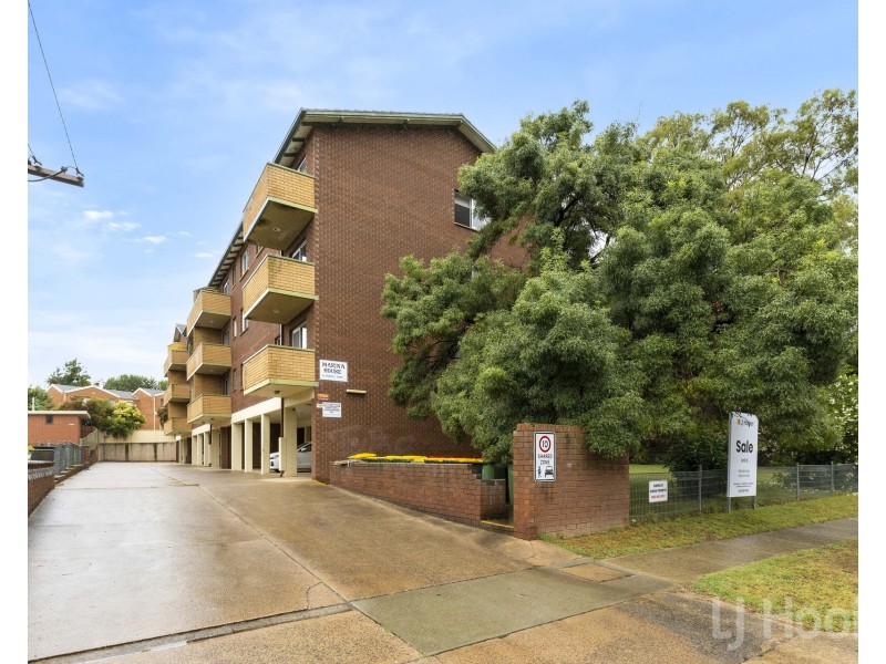 6/30 Trinculo Place, Queanbeyan East NSW 2620