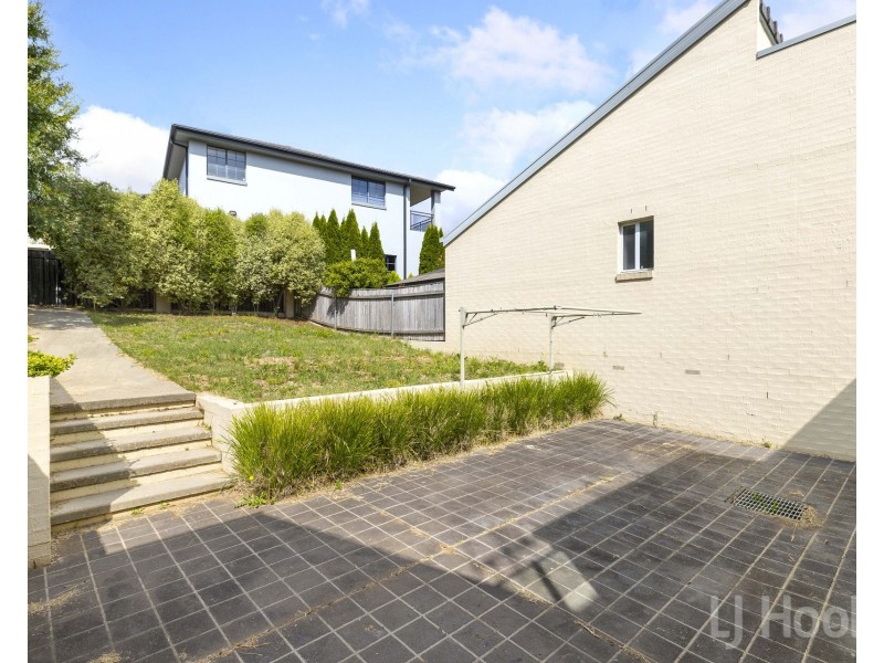 11/11 Doeberl Place, Karabar NSW 2620